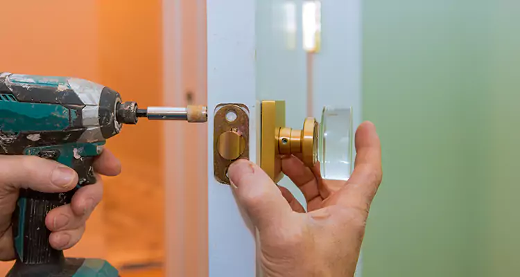 Broken Door Knob Fix in San Rafael, CA