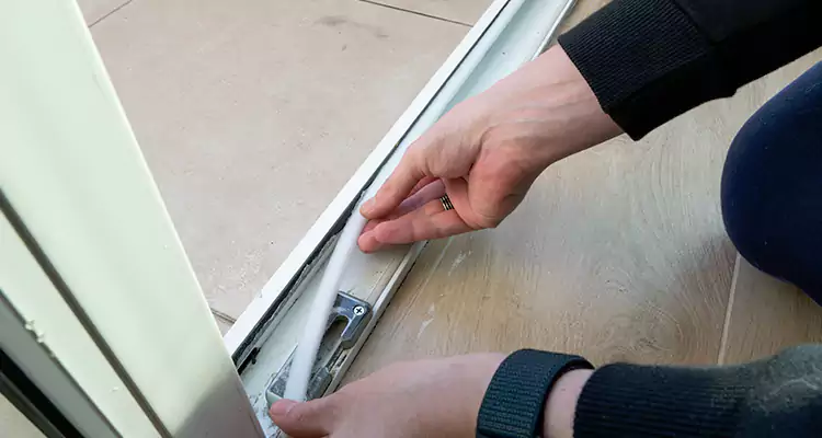 Garage Door Off Track Repair in San Rafael, CA